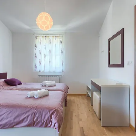 Bella By Interhome فيلة Marčana