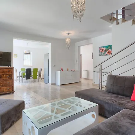 Villa Bella By Interhome